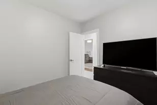3110 N 76th Ct, Elmwood Park, IL 60707 - Photo 16
