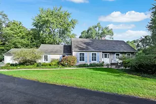 24462 N Kelsey Rd, Barrington, IL 60010 - Photo 1