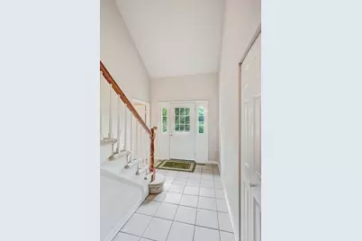 24462 N Kelsey Road, Barrington, IL 60010 - Photo 2