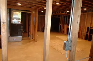 1915 W Cobblestone Ln, McHenry, IL 60051 - Photo 20