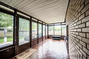 129 Millis Ln, Schaumburg, IL 60193 - Photo 26
