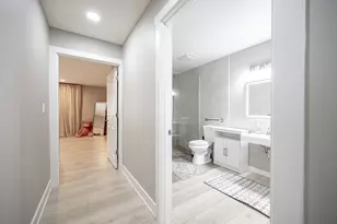 129 Millis Ln, Schaumburg, IL 60193 - Photo 18