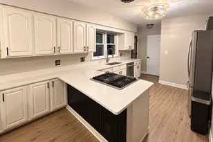 7302 Hillside Rd, Crystal Lake, IL 60012 - Photo 6