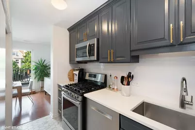 2757 N Wayne Avenue #A, Chicago, IL 60614 - Photo 6