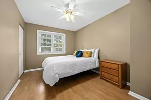 4431 Waubansie Ln, Lisle, IL 60532 - Photo 18