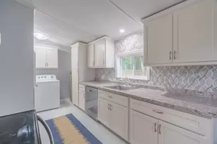 12348 N Ring Ln, Chicago, IL 62898 - Photo 18