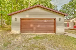 12348 N Ring Ln, Chicago, IL 62898 - Photo 8