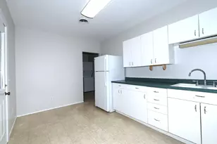 303 N Church St, Albany, IL 61230 - Photo 10