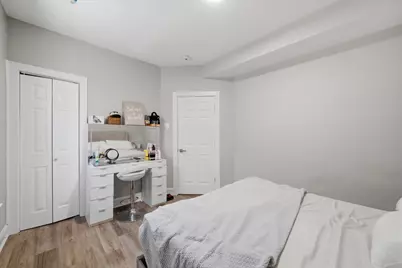 9015 S Muskegon Avenue, Chicago, IL 60617 - Photo 20