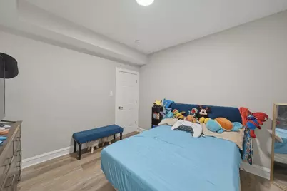 9015 S Muskegon Avenue, Chicago, IL 60617 - Photo 24