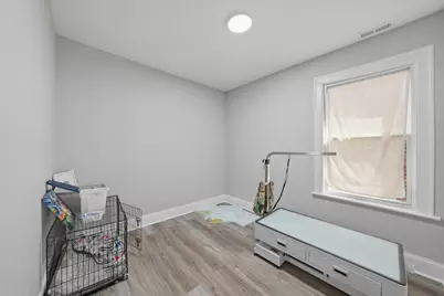 9015 S Muskegon Avenue, Chicago, IL 60617 - Photo 26