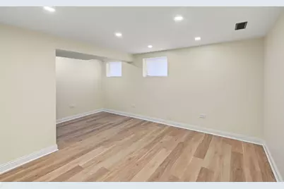 11256 S Avenue L, Chicago, IL 60617 - Photo 24