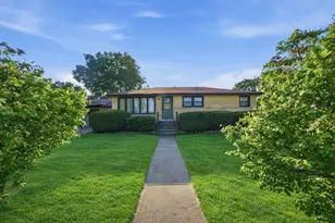 8300 Long Ave, Burbank, IL 60459 - Photo 2