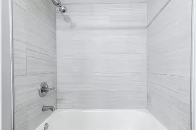 6464 N Northwest Highway #1E, Chicago, IL 60631 - Photo 16