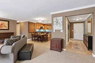 201 Thames Pkwy, Park Ridge, IL 60068 - Photo 6