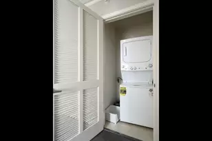 225 N Columbus Dr, Chicago, IL 60601 - Photo 16