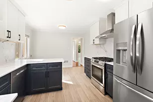 10117 S Clifton Park Ave, Evergreen Park, IL 60805 - Photo 12