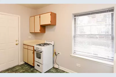 5744 N Winthrop Avenue #205, Chicago, IL 60660 - Photo 4