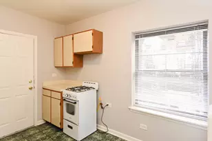 5744 N Winthrop Ave, Chicago, IL 60660 - Photo 4