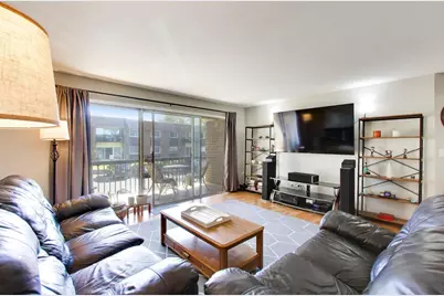 3425 83rd Street #D18, Woodridge, IL 60517 - Photo 2