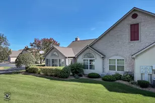 18253 Murphy Cir, Tinley Park, IL 60487 - Photo 4