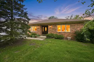 709 Jenkisson Ave, Lake Bluff, IL 60044 - Photo 1