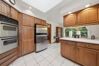 709 Jenkisson Avenue, Lake Bluff, IL 60044 - Photo 16