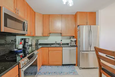 9078 Heathwood Drive #2B, Niles, IL 60714 - Photo 12