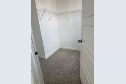 2226 Lakeshore Drive #2226, Schaumburg, IL 60173 - Photo 8