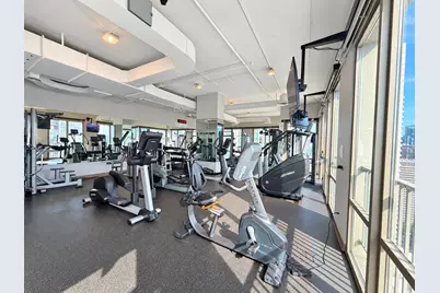 2 E Erie Street #3205, Chicago, IL 60611 - Photo 18