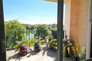 101 Bar Harbour Rd, Schaumburg, IL 60193 - Photo 10