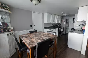 2S758 Winchester Circle, Warrenville, IL 60555 - Photo 6