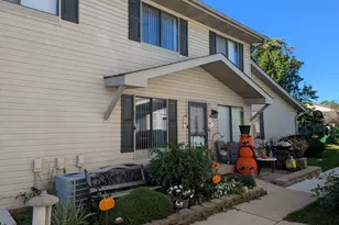 2S758 Winchester Circle, Warrenville, IL 60555 - Photo 1