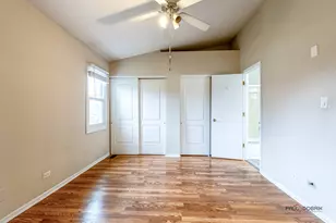 317 Grissom Ct, Hoffman Estates, IL 60169 - Photo 16