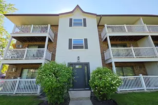 225 Gregory St, Aurora, IL 60504 - Photo 10