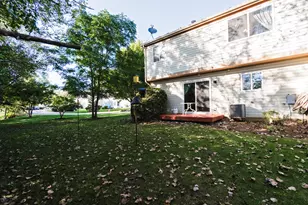 821 E Saratoga Cir, Island Lake, IL 60042 - Photo 20