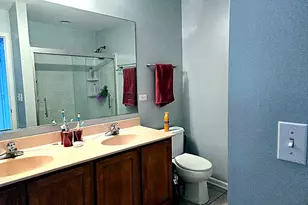 1819 Crenshaw Cir, Vernon Hills, IL 60061 - Photo 8