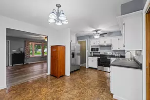 509 N 6th St, Chatsworth, IL 60921 - Photo 14
