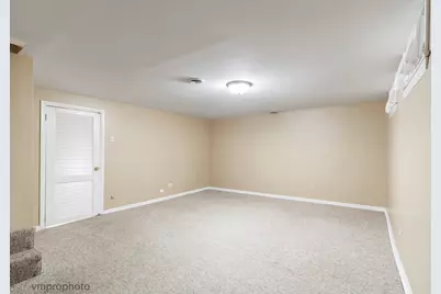 606 S Milwaukee Avenue #B, Libertyville, IL 60048 - Photo 8