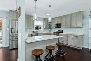 7701 Florence Ave, Darien, IL 60561 - Photo 12