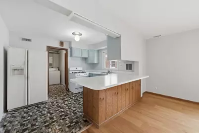 834 S Wolf Road, Des Plaines, IL 60016 - Photo 8