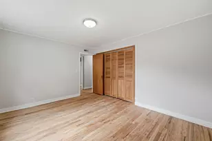 834 S Wolf Rd, Des Plaines, IL 60016 - Photo 18