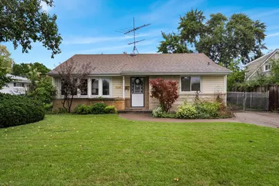7348 Davis Street, Morton Grove, IL 60053 - Photo 2
