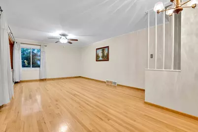 7348 Davis Street, Morton Grove, IL 60053 - Photo 6