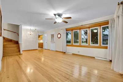 7348 Davis Street, Morton Grove, IL 60053 - Photo 10