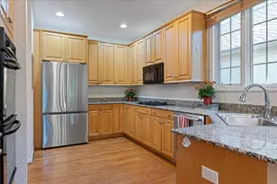 2060 Claridge Ct, Northbrook, IL 60062 - Photo 12