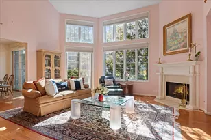 2060 Claridge Ct, Northbrook, IL 60062 - Photo 4