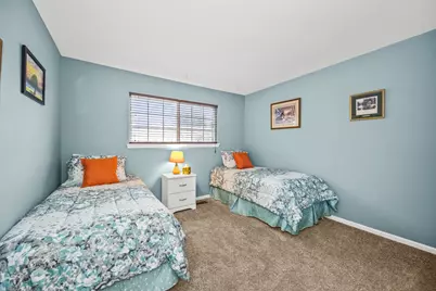 1729 Waterford Road, North Aurora, IL 60542 - Photo 18