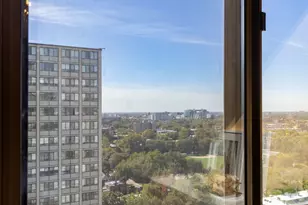 4800 S Lake Park Ave, Chicago, IL 60615 - Photo 20