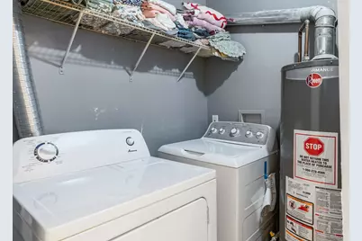 1428 S Sawyer Avenue, Chicago, IL 60623 - Photo 8